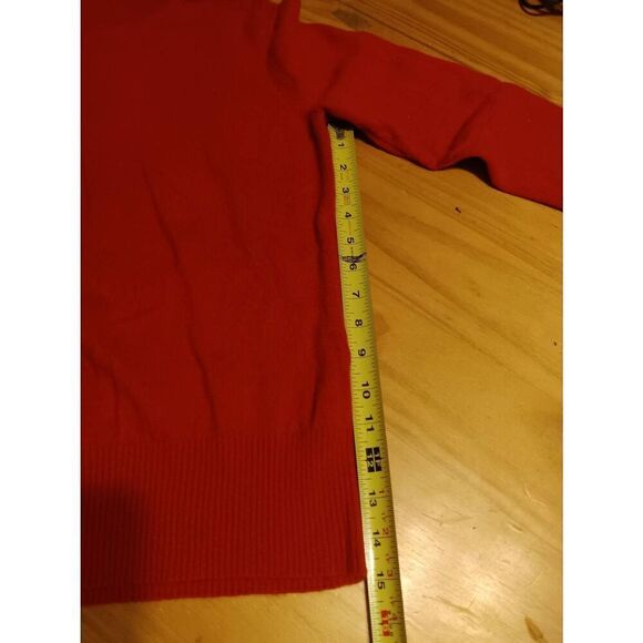 Investments brand Cashmere Sweater Size: Medium (0792) - Picture 4 of 8